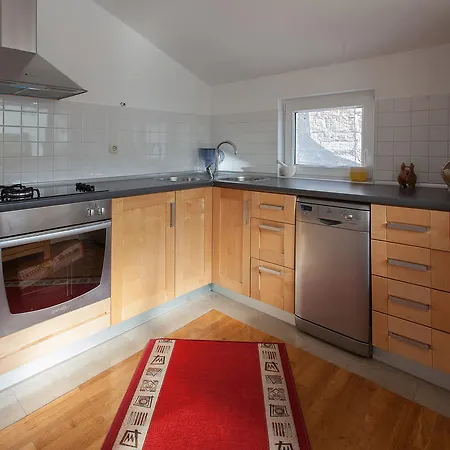 Guest house Rota 4*